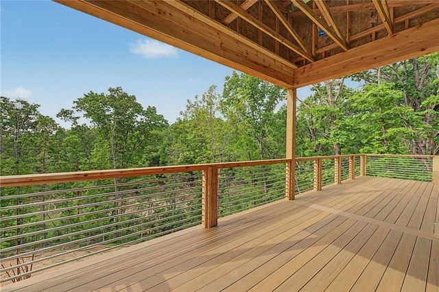 48 Chatburn Drive, Bella Vista, AR 72715
