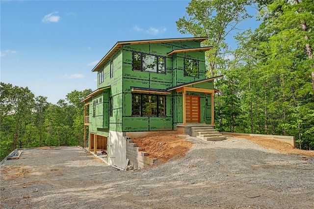 48 Chatburn Drive, Bella Vista, AR 72715