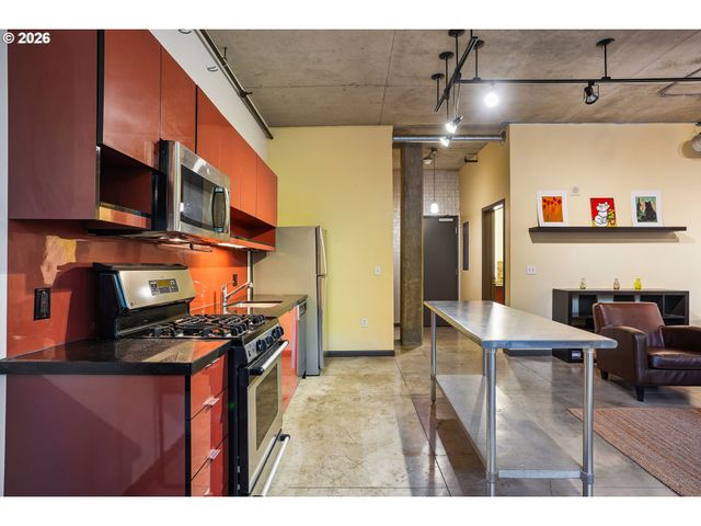 1030 Nw 12TH Ave 131, Portland, OR 97209
