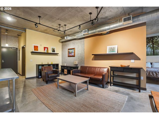 1030 Nw 12TH Ave 131, Portland, OR 97209