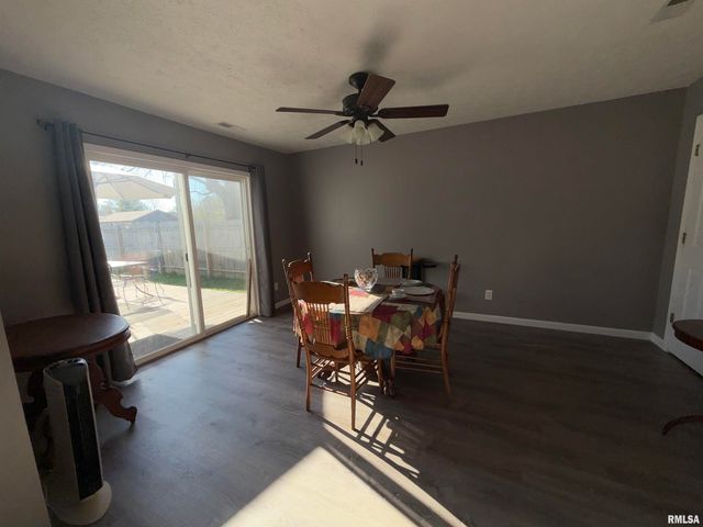 905 N GRANITE Street, Marion, IL 62959