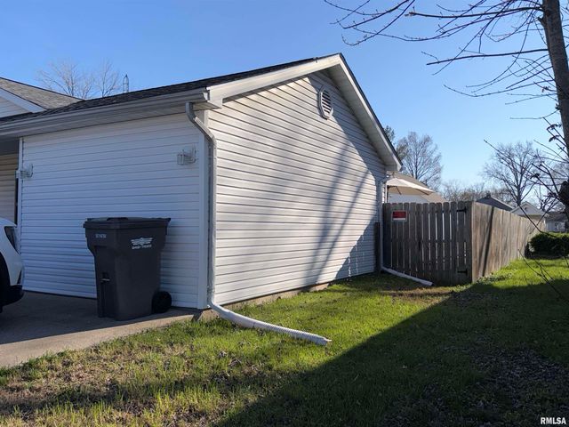 905 N GRANITE Street, Marion, IL 62959