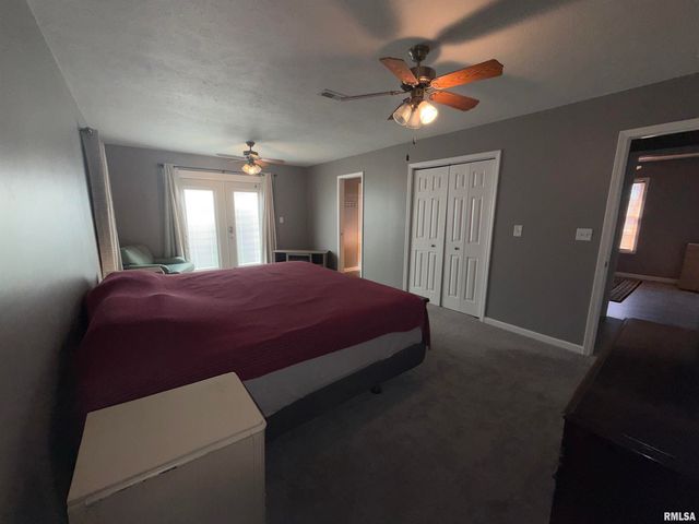 905 N GRANITE Street, Marion, IL 62959