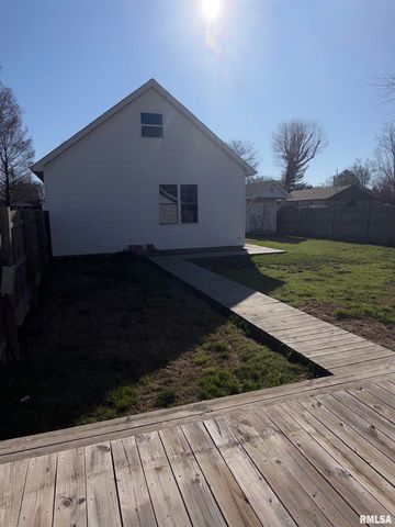 905 N GRANITE Street, Marion, IL 62959