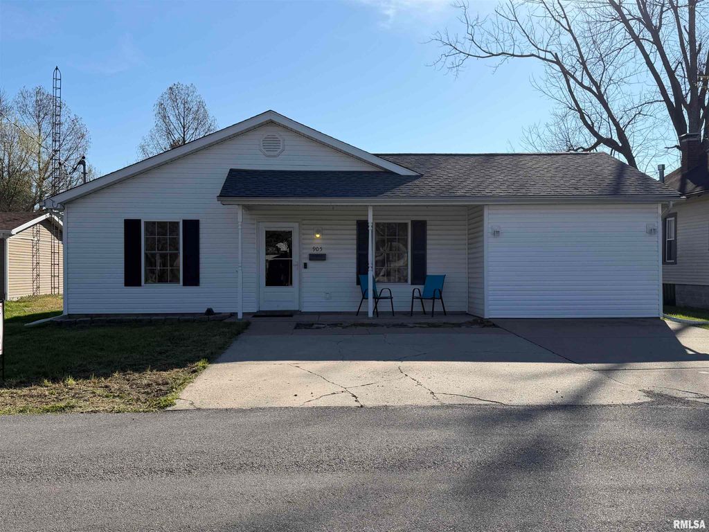 905 N GRANITE Street, Marion, IL 62959