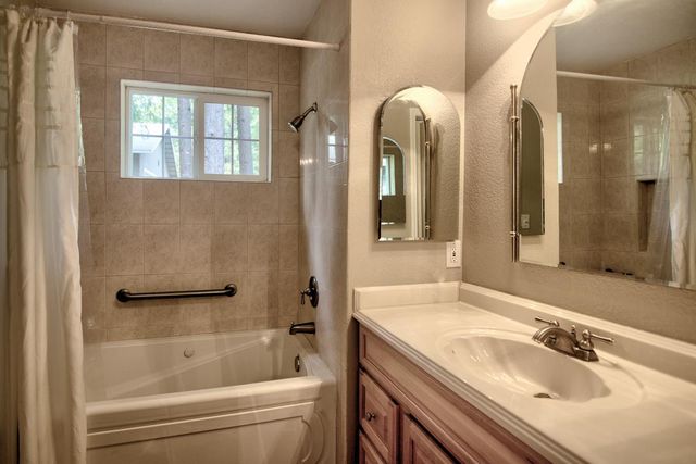 332 Coyote ct, Georgetown, CA 95634