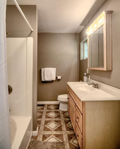 332 Coyote ct, Georgetown, CA 95634