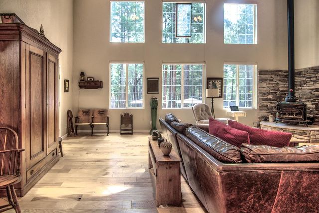 332 Coyote ct, Georgetown, CA 95634