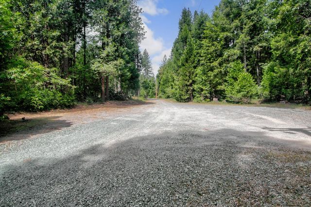 332 Coyote ct, Georgetown, CA 95634