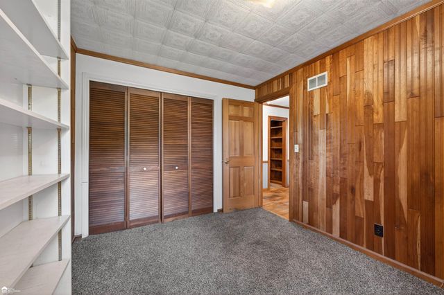 1444 S Genesee Road, Burton, MI 48509