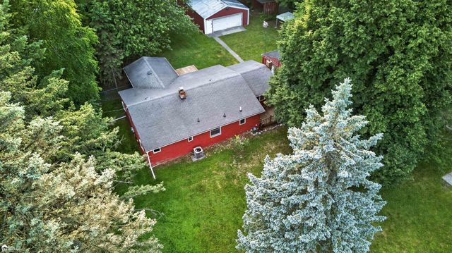 1444 S Genesee Road, Burton, MI 48509
