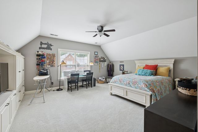 125 Village Cir, Lebanon, TN 37087