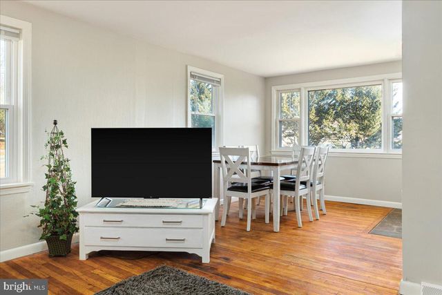 73 MARQUISE LN, Berkeley Springs, WV 25411