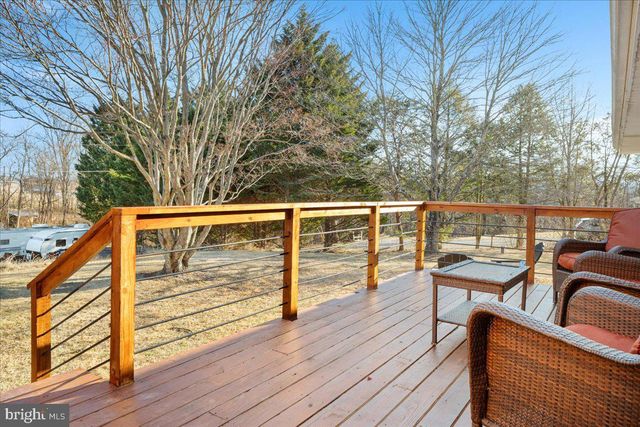 73 MARQUISE LN, Berkeley Springs, WV 25411