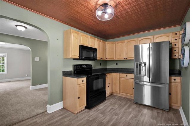 611 Glenville Avenue, Fayetteville, NC 28303