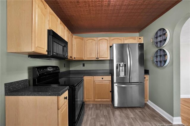 611 Glenville Avenue, Fayetteville, NC 28303