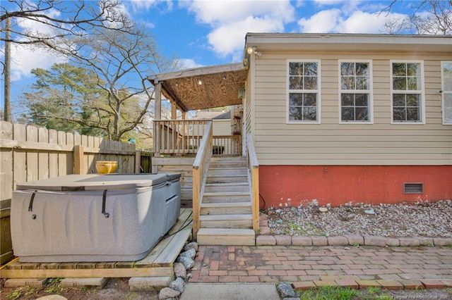 611 Glenville Avenue, Fayetteville, NC 28303