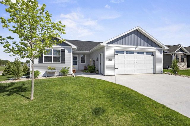 1740 PATRIOT WAY, Neenah, WI 54956