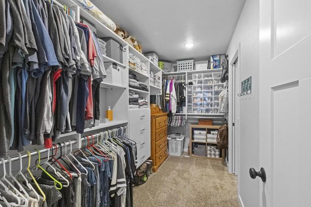 1740 PATRIOT WAY, Neenah, WI 54956