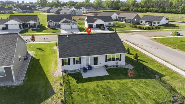 1740 PATRIOT WAY, Neenah, WI 54956