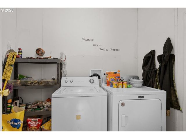 11304 TILLER TRAIL Hwy, Days Creek, OR 97429