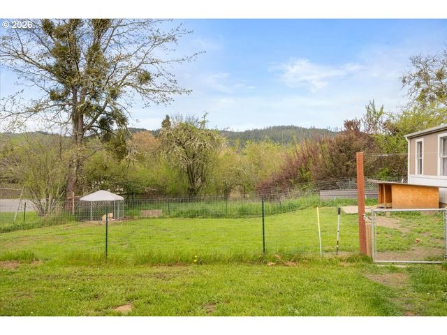 11304 TILLER TRAIL Hwy, Days Creek, OR 97429