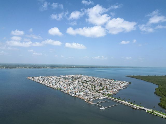 140 Nettles Boulevard, Jensen Beach, FL 34957