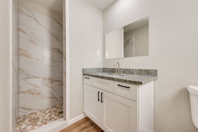 1124 Sherwood Drive, Bedford, TX 76022