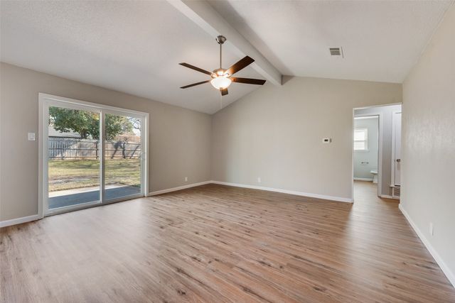 1124 Sherwood Drive, Bedford, TX 76022