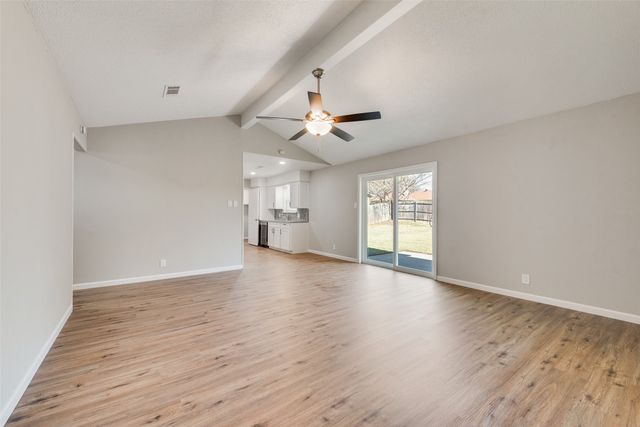 1124 Sherwood Drive, Bedford, TX 76022