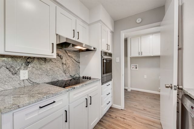 1124 Sherwood Drive, Bedford, TX 76022