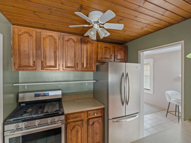 3658 15th Avenue Court, Moline, IL 61265