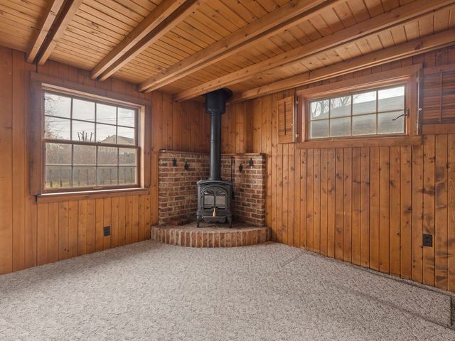 3658 15th Avenue Court, Moline, IL 61265