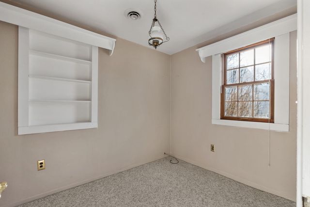 3658 15th Avenue Court, Moline, IL 61265