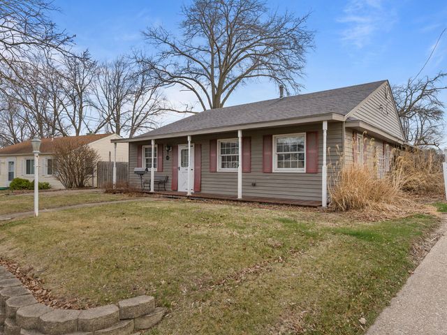 3658 15th Avenue Court, Moline, IL 61265