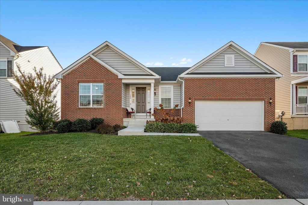 144 SHALLOW CREEK DR, Ranson, WV 25438