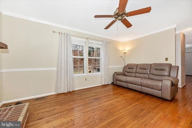 25304 CLEARWATER DR, Damascus, MD 20872