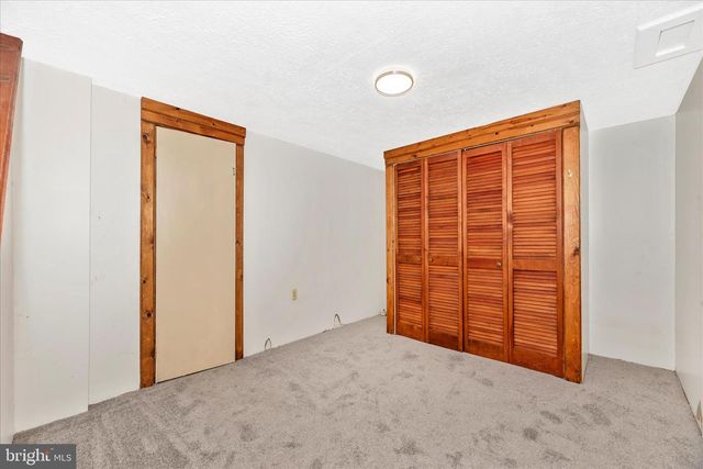 25304 CLEARWATER DR, Damascus, MD 20872