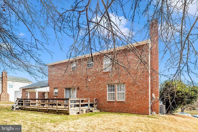 25304 CLEARWATER DR, Damascus, MD 20872