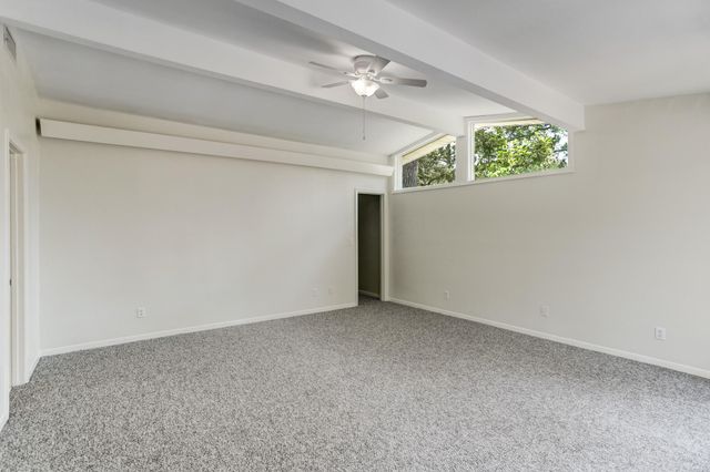 10226 Ivyridge Road, Houston, TX 77043