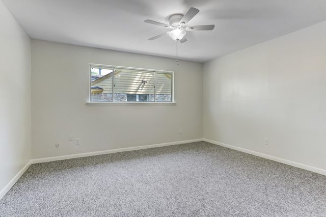 10226 Ivyridge Road, Houston, TX 77043