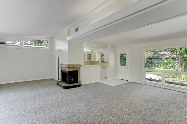 10226 Ivyridge Road, Houston, TX 77043