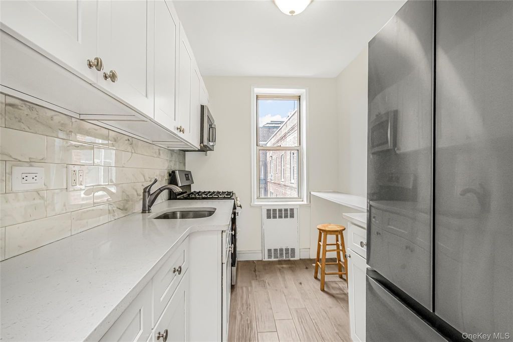 5645 Netherland Avenue 6A, Bronx, NY 10471 — photo 5