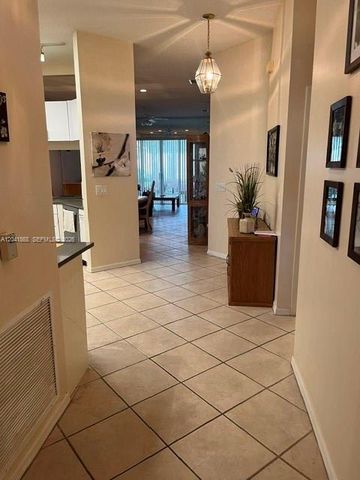 10136 Lombardy Dr, Tamarac, FL 33321