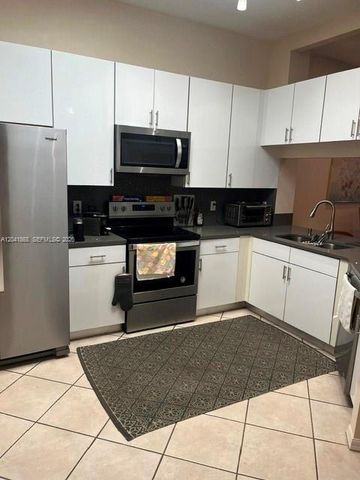 10136 Lombardy Dr, Tamarac, FL 33321