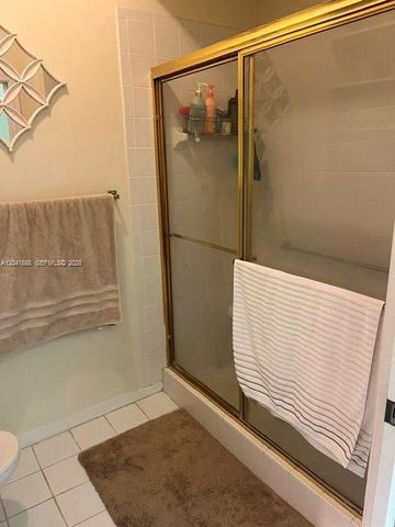 10136 Lombardy Dr, Tamarac, FL 33321