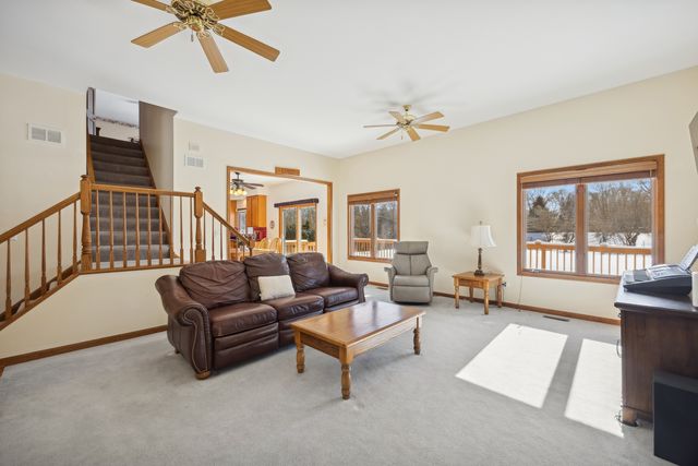 3724 Tamarack Circle, Crystal Lake, IL 60012