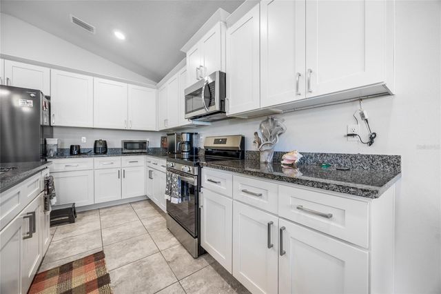 25034 SW 24TH PLACE, Newberry, FL 32669