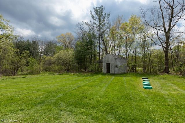 13047 Forest Road, Burton, OH 44021
