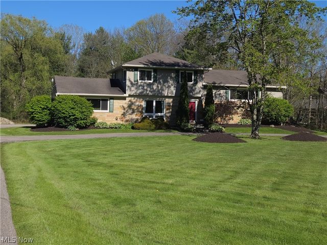 13047 Forest Road, Burton, OH 44021